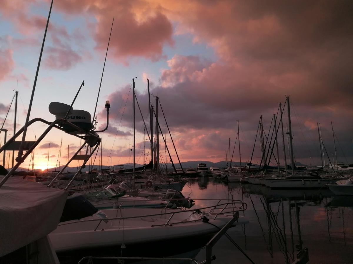 ホテル Voilier De Charme A Quai Saint-Raphaël エクステリア 写真